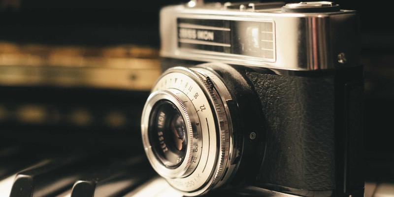 创意生活与日常美学：顺应自然节律的艺术涂鸦式年度生活法