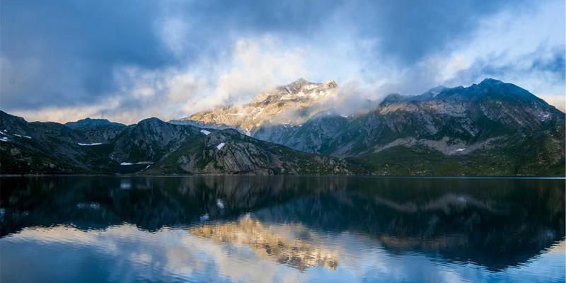 生活灵感与日常美学的重塑：旅居如何让艺术涂鸦渗透你的家庭价值观