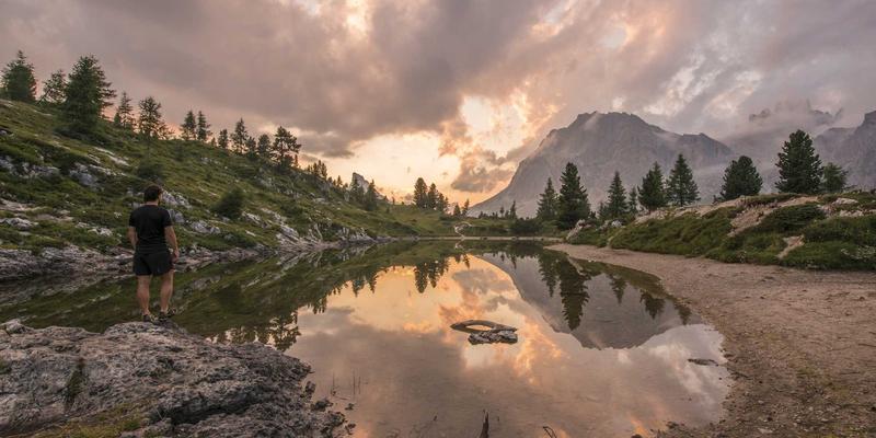退休规划新思维：用艺术涂鸦点燃生活灵感，实现财务与精神的双重富足